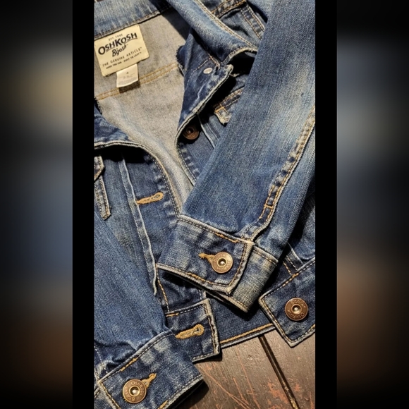 Oshkosh B'gosh girls denim jacket size 4T - Picture 4 of 6
